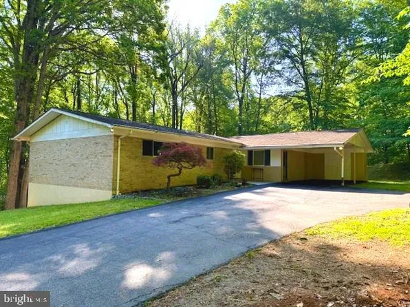 8114 Anita Rd, Baltimore, MD 21208