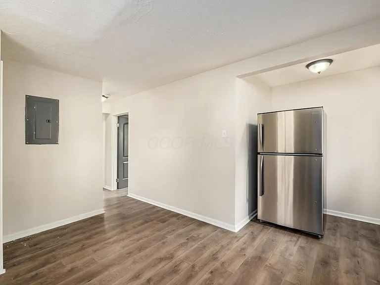 287 S Central Ave #285 — Photo 11