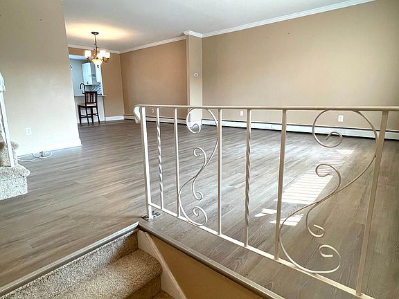 5th image of 10040 Westbourne Pl