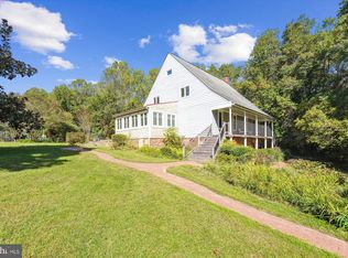 8060 Croom Rd, Upper Marlboro, MD 20772