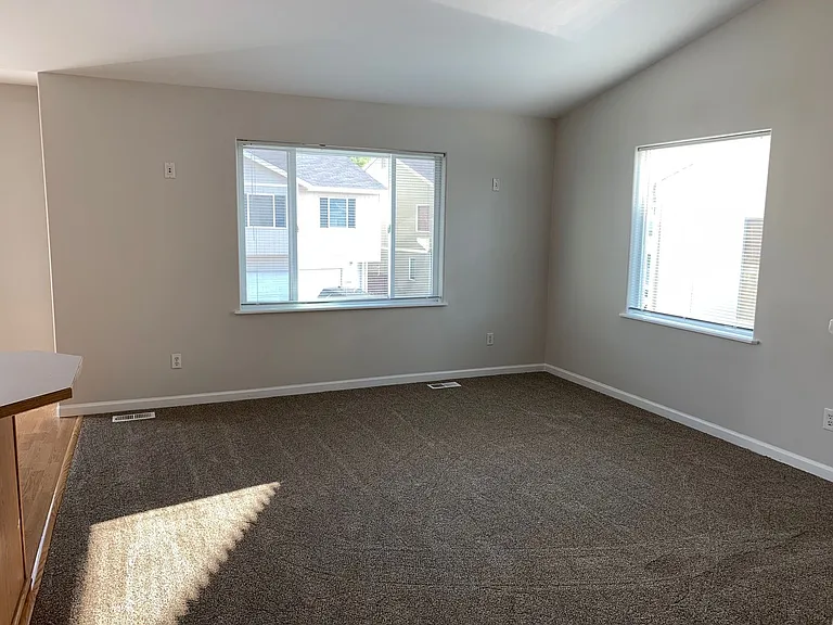 6388 Fairweather Dr — Photo 4