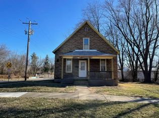 1105 W Green St, Decatur, IL 62522