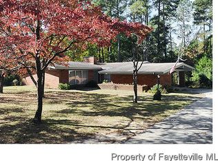 610 Murray Hill Rd, Fayetteville, NC 28303