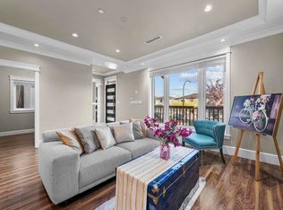 455 E 60th Ave, Vancouver, BC V5X2A1