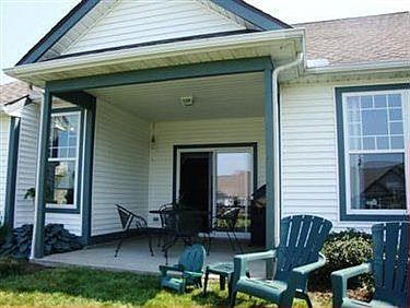4th image of 2394 Manchester Ln