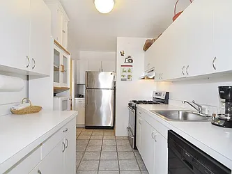 Sold by Robert E. Hill 