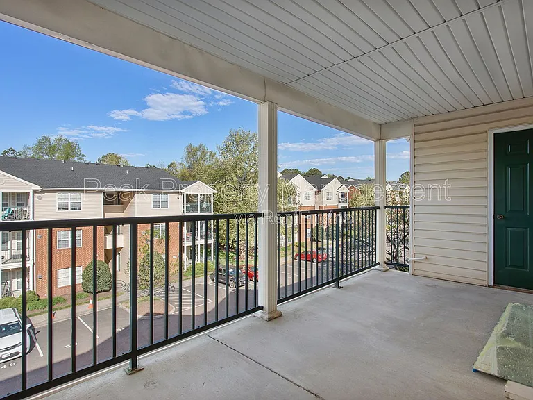 801 Virginia Center Pkwy — Photo 50