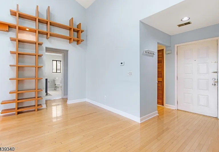 33 Green Valley Ct — Photo 8