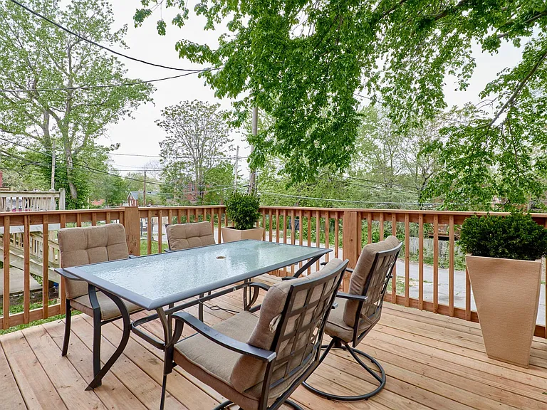 1421 N Park Pl — Photo 73