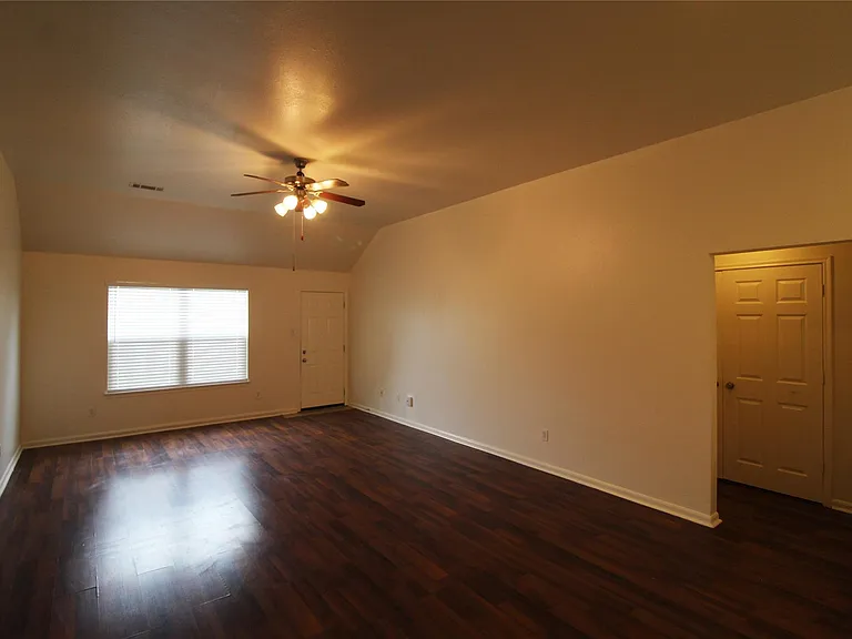 17839 Bullis Gap Dr — Photo 6