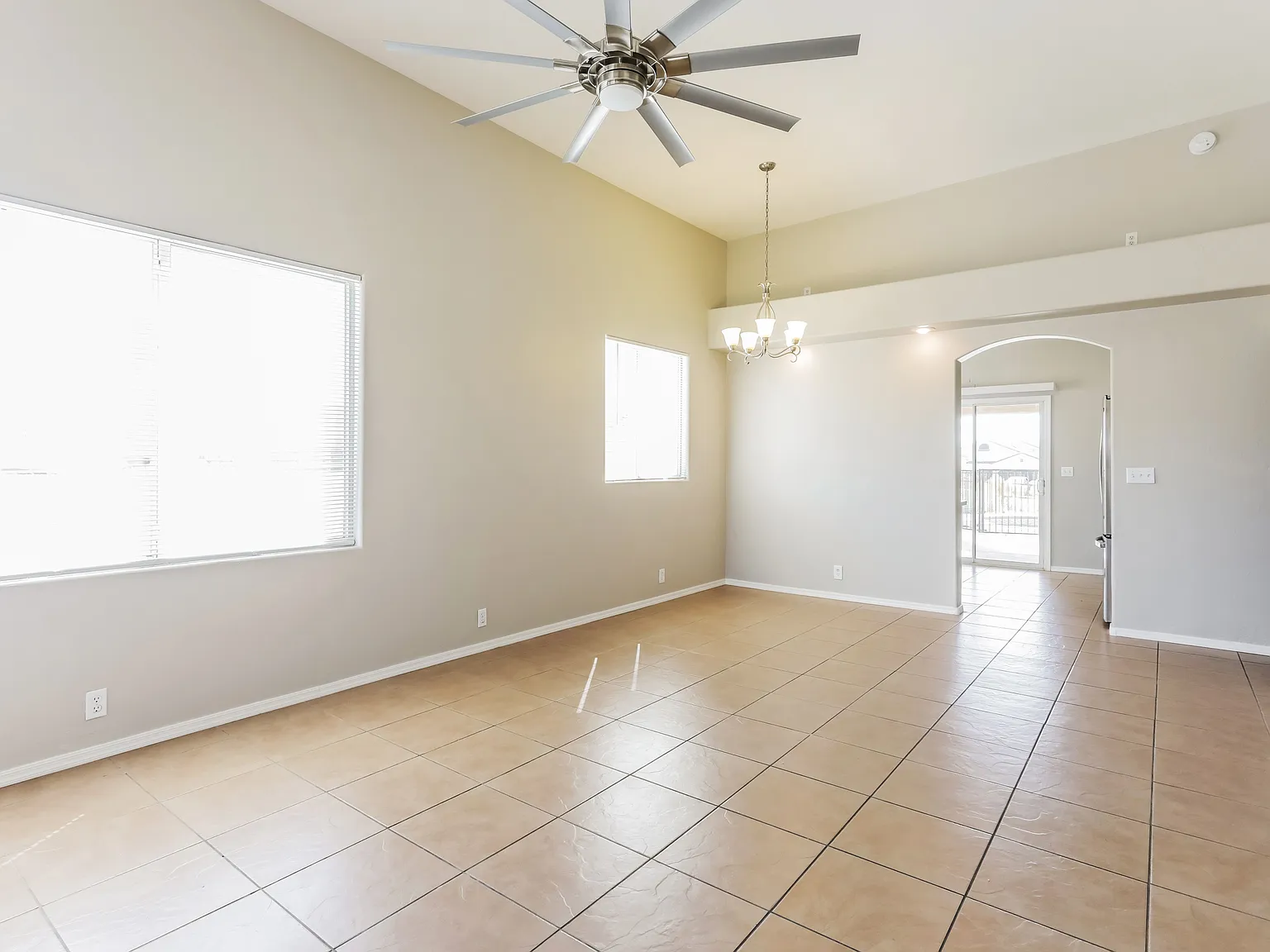 462 S Adanirom Judson Ave #5 — Photo 3