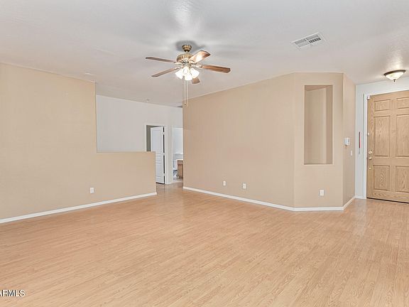 4th image of 437 E TAYLOR Trail