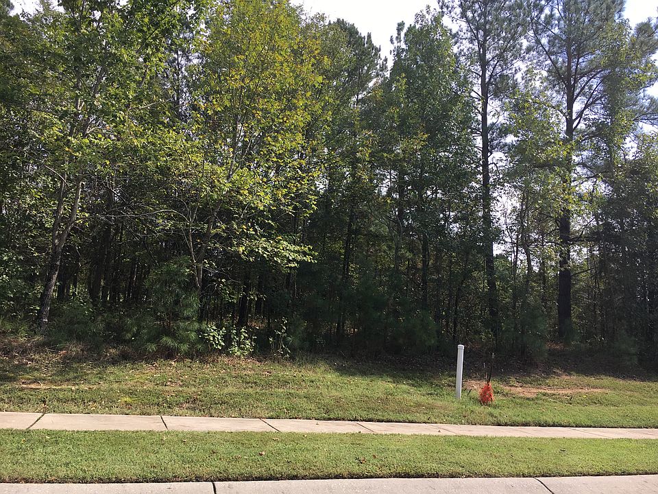 1st image of 204 Fairwoods Dr