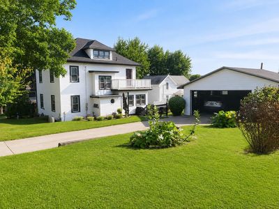 419 5th Ave, New Glarus, WI, 53574