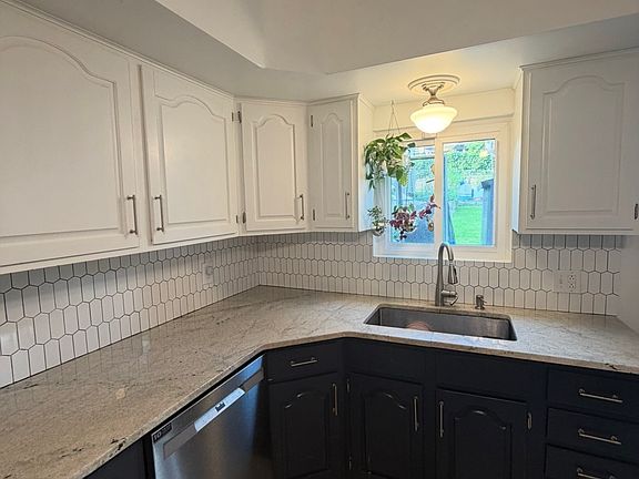 5th image of 1401 Chelton Ave