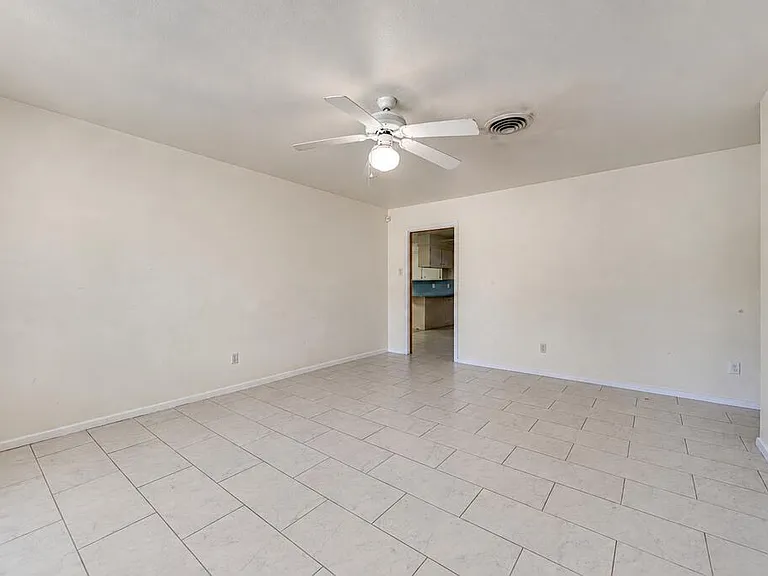 3508 Princeton Ave — Photo 4
