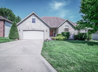 5750 S Fairview Ave, Springfield, MO 65810