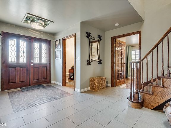 3rd image of 341 E Eldorado Ln