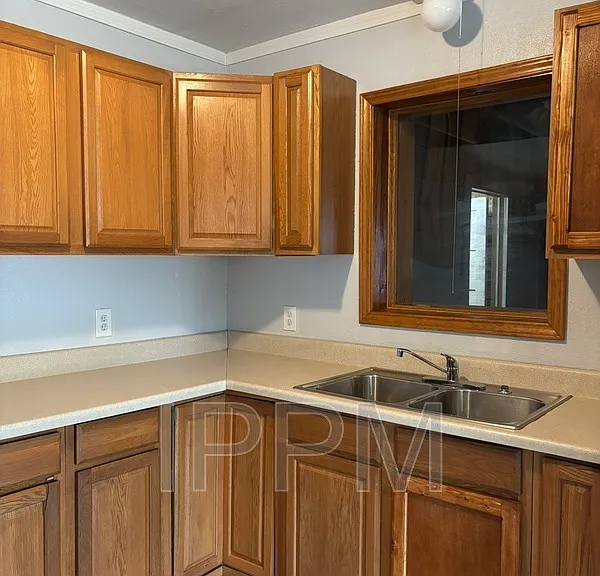 2014 E Monroe Ave — Photo 5