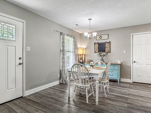 3rd image of 5124 Stephanie Dr