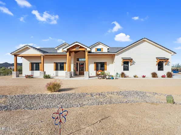2304 W SILVERDALE Road, Queen Creek, AZ 85144