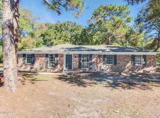 1908 University St, Gautier, MS 39553