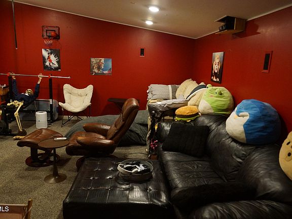 4th image of 1569 Rock Springs Rd