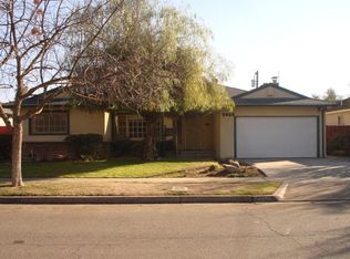 5428 N Angus St, Fresno, CA 93710