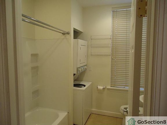 4th image of 2532 W Lehigh Ave APT 2