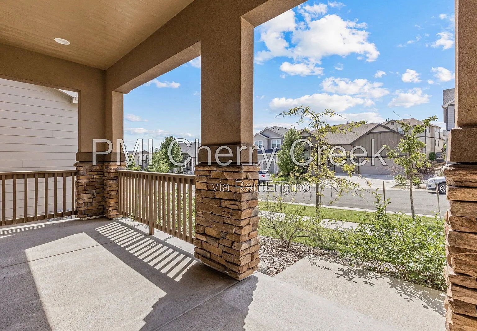 6 bed, 4.0 bath, 3000 sqft, $4,500 — Photo 3