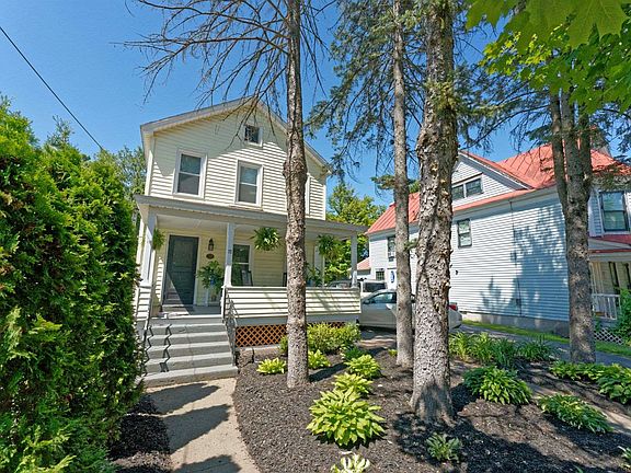 2nd image of 171 Grand Ave
