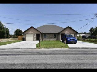 6150 Hansen Blvd #B, Groves, TX 77619