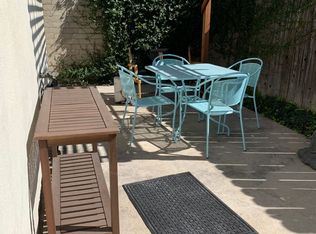 1354 Carlton Dr #1, Glendale, CA 91205