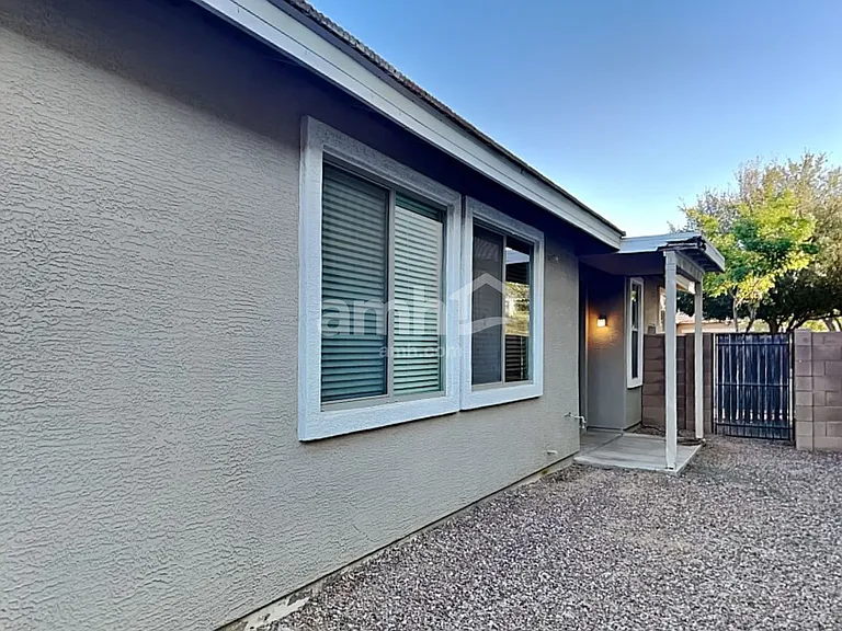 3716 E Waite Ln — Photo 18