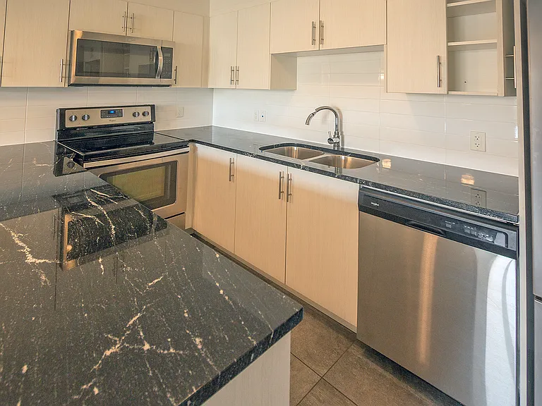 3569 Dutch Village Rd — Photo 15