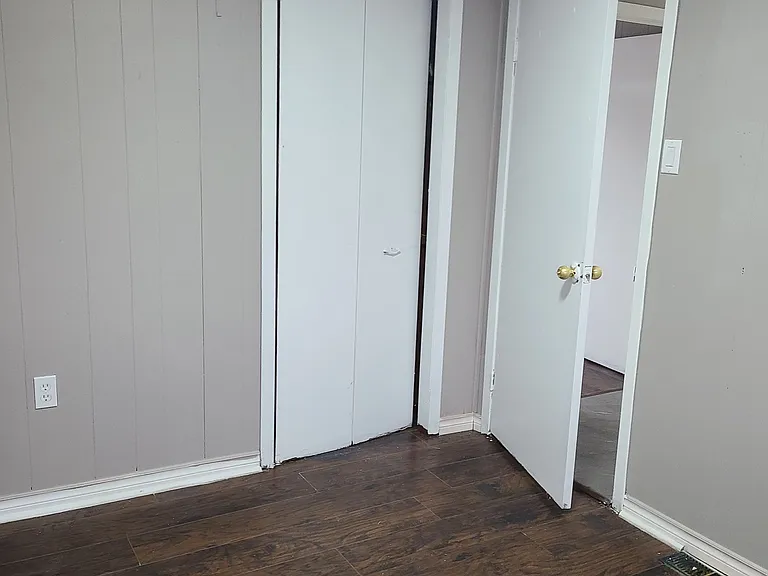 1775 Oxford St E #A — Photo 17