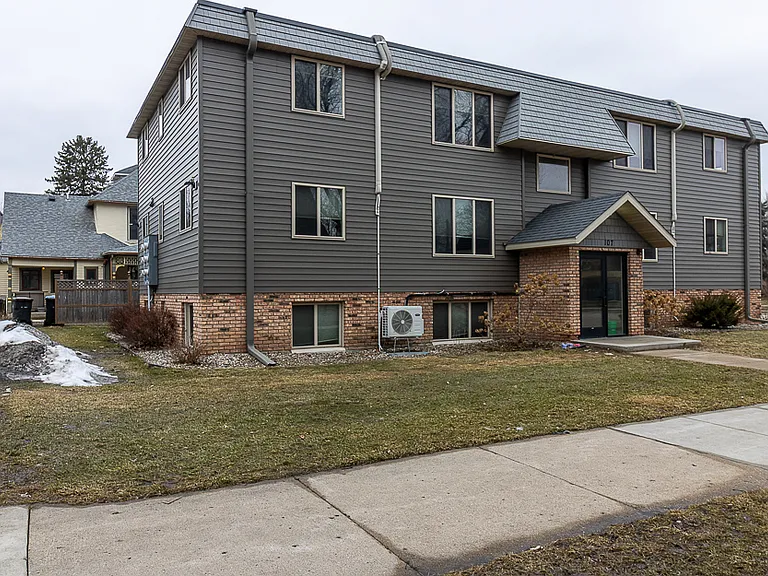 107 Grove St — Photo 11