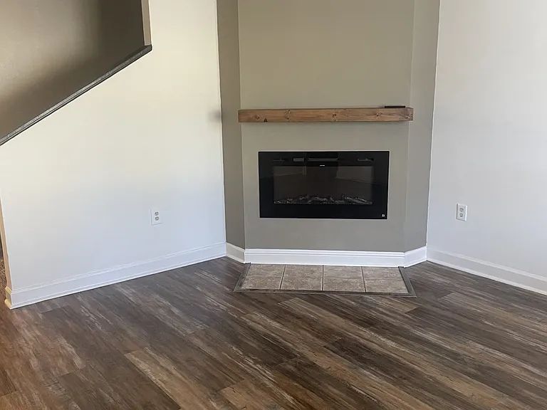 Deer Run Apartments — Photo 24