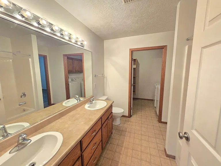 5006 S Baneberry Ave — Photo 17