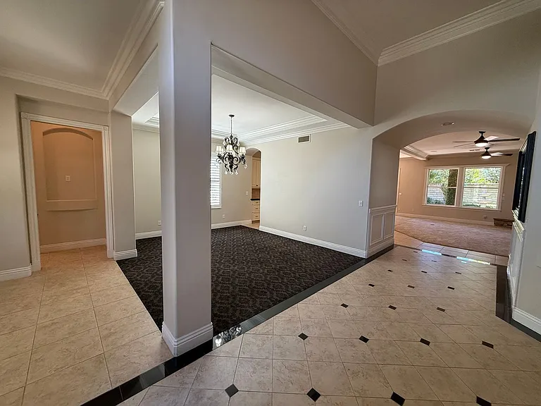 11201 Moorgate St — Photo 5
