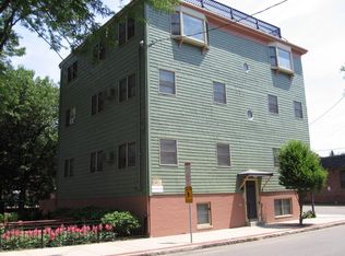 33 Medford St, Chelsea, MA 02150