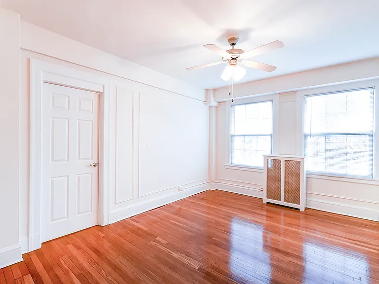 Wakefield Hall — Photo 11