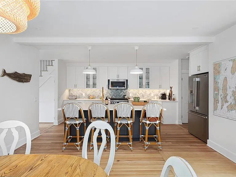 69 Connection St — Photo 14