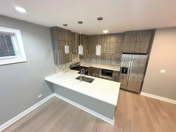 4952 S Michigan Ave #1, Chicago, IL 60615