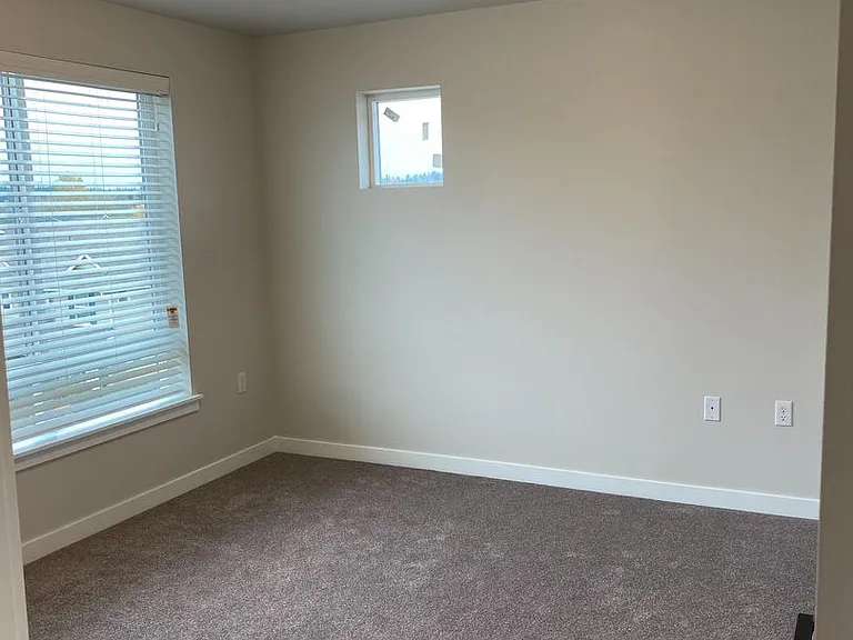 3716 Wildspitz Ln SE #B — Photo 10