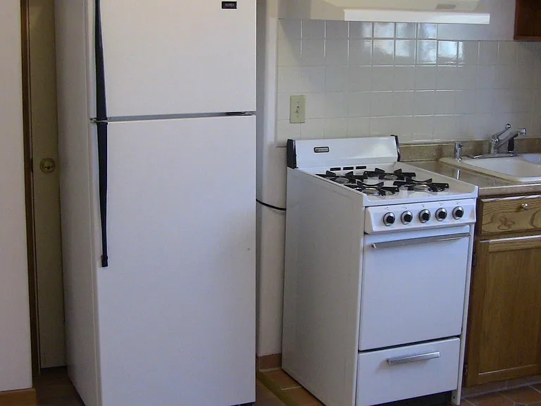11695 SW Greenburg Rd #1 — Photo 4