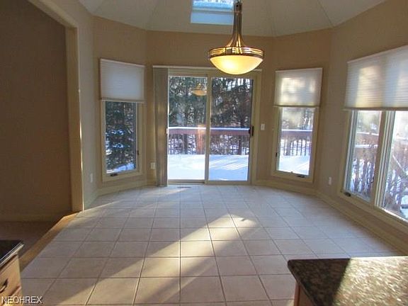 4th image of 39750 Alsace Ct