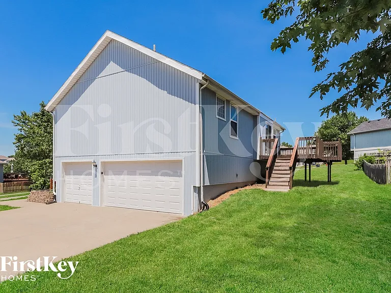 11623 N Windsor Ave — Photo 15