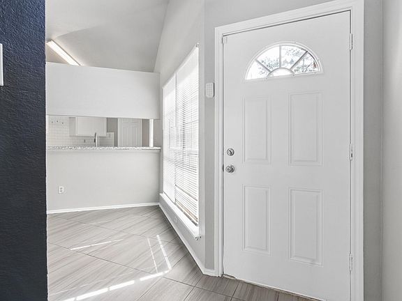 5th image of 22131 Bridgebrook Dr