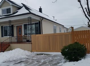 3884 Eldridge St, Hamtramck, MI 48212